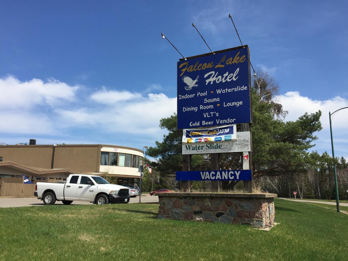 Falcon Lake Hotel Esterno foto