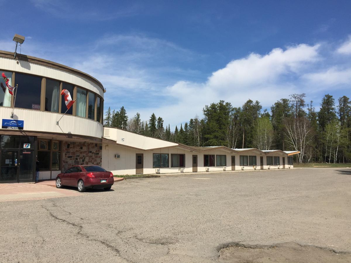 Falcon Lake Hotel Esterno foto